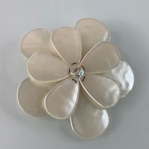 Vintage Pono Italy Flower Brooch EUC